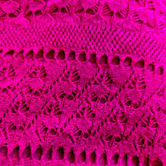 ❤️United States Sweaters Crochet Pull Over Sweater in Hot Pink/ Fuschia - Picture 8 of 8
